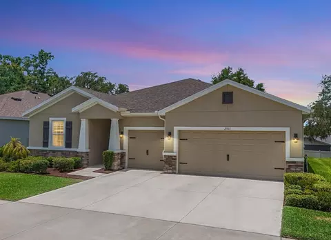 2513 Knight Island Dr, Brandon, FL 33511