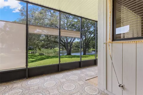 440 Lakeview Dr #34, Palm Harbor, FL 34683