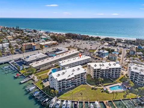 9755 Harrell Ave #101, Treasure Island, FL 33706