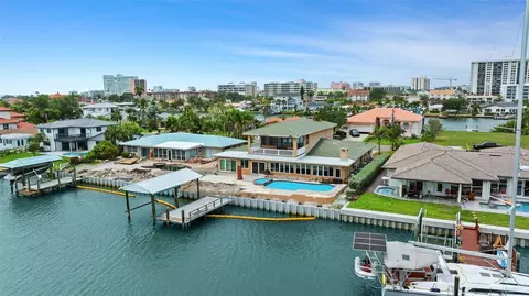 333 Midway Is, Clearwater Beach, FL 33767