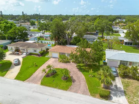 5262 25th Ave N, Saint Petersburg, FL 33710