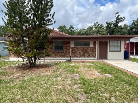 9218 N 52nd St, Tampa, FL 33617