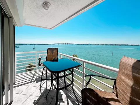 6105 Bahia Del Mar Cir #682, Saint Petersburg, FL 33715