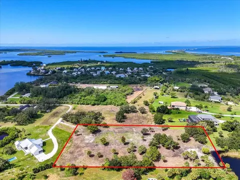 107 Tillett Pl, Terra Ceia, FL 34250