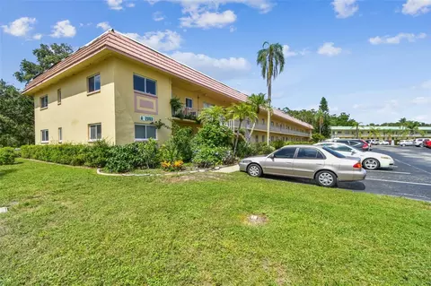 2003 Greenbriar Blvd #8, Clearwater, FL 33763