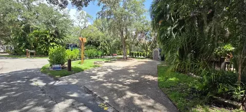 374 Bear Trl, River Ranch, FL 33867