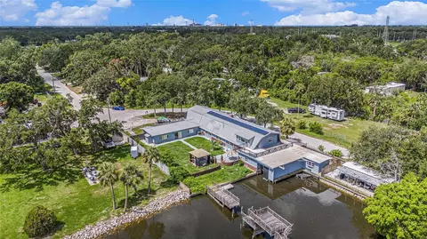 9938 Alavista Dr, Gibsonton, FL 33534