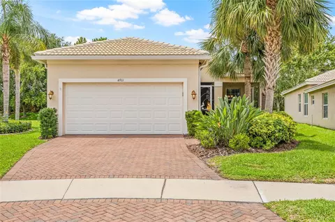 4911 Rock Island Ct, Wimauma, FL 33598