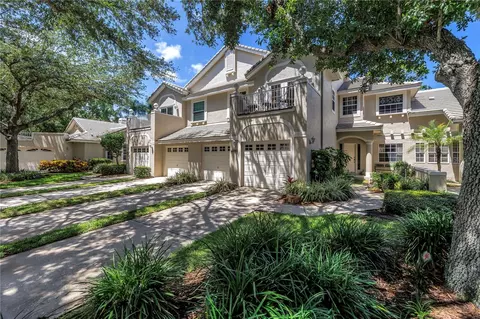 5090 White Pine Cir NE, Saint Petersburg, FL 33703