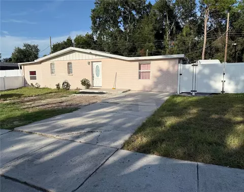 5601 Golden Dr, Tampa, FL 33634