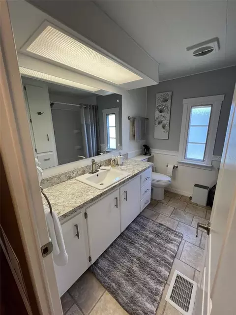 36 Thatch Palm St E, Largo, FL 33770 photo 27