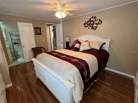36 Thatch Palm St E, Largo, FL 33770 photo 19