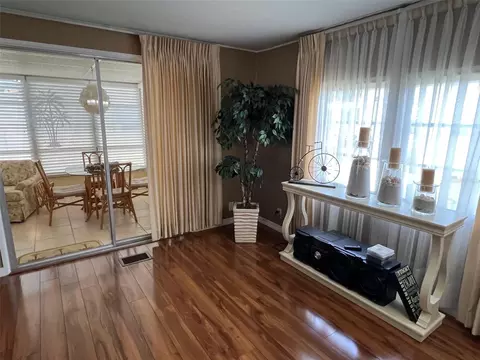 36 Thatch Palm St E, Largo, FL 33770 photo 15