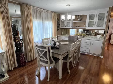 36 Thatch Palm St E, Largo, FL 33770 photo 10