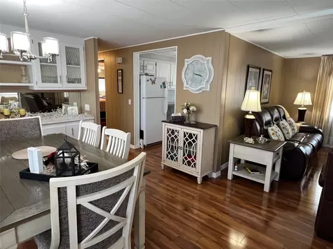 36 Thatch Palm St E, Largo, FL 33770 photo 11