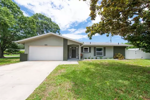 1461 S Hillcrest Ave, Clearwater, FL 33756