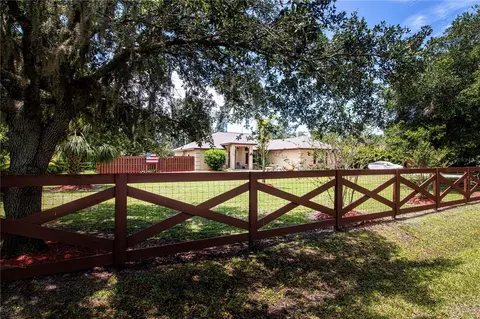 408 River Bed Ct, Wimauma, FL 33598