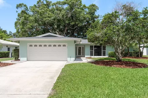 1960 Canadiana Ct, Dunedin, FL 34698