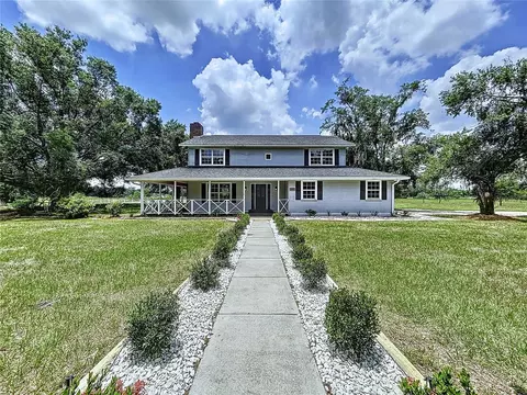 5007 Booth Rd, Plant City, FL 33565