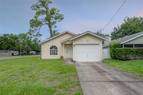 208 Oakwood Blvd, Oldsmar, FL 34677