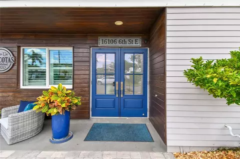 16106 6th St E, Redington Beach, FL 33708