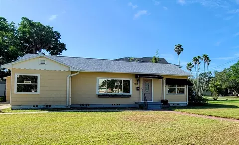 3415 Overlook Dr NE, Saint Petersburg, FL 33703