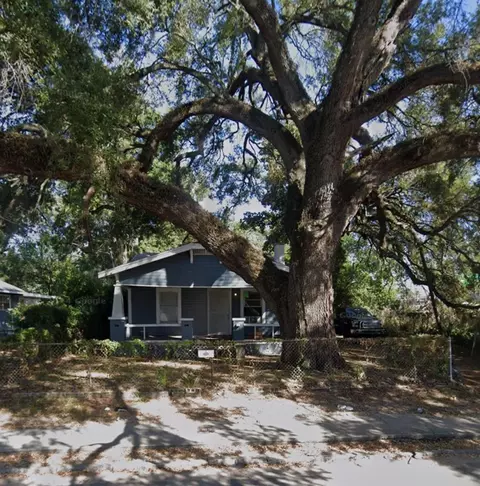 510 E Lake Ave, Tampa, FL 33603