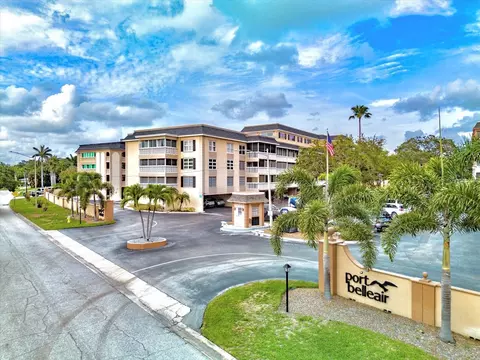 139 Bluff View Dr #405, Belleair Bluffs, FL 33770