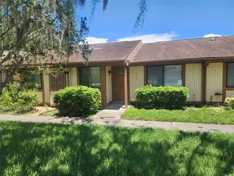 209 Corkwood Ln, Oldsmar, FL 34677