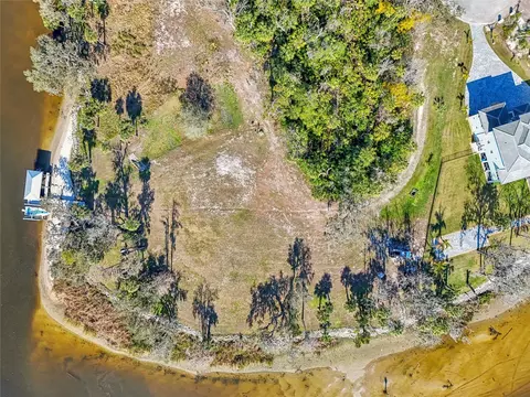 8331 Alafia Pointe Dr, Riverview, FL 33578 photo 7