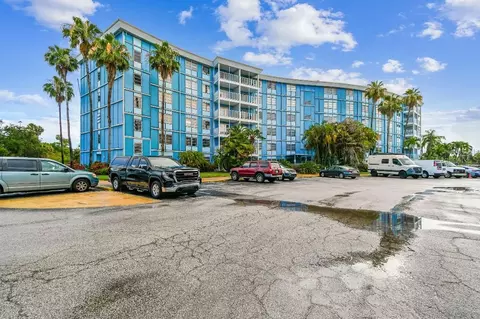 3315 58th Ave S #311, Saint Petersburg, FL 33712