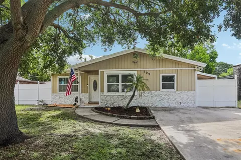 109 Emerald Ln, Largo, FL 33771