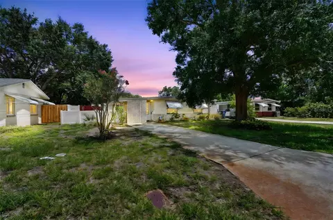 516 Northmoor Ave N, Saint Petersburg, FL 33702