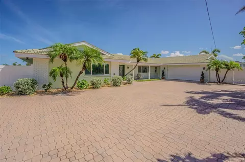 5950 Bikini Way N, Saint Pete Beach, FL 33706