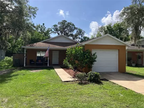 110 N Chester St, Leesburg, FL 34748