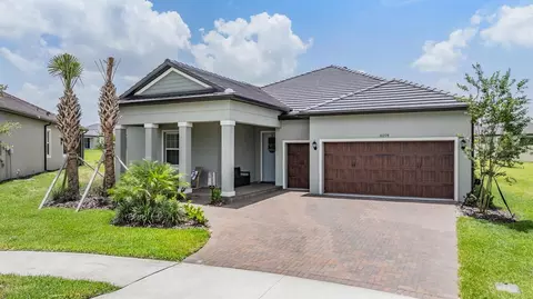 10278 Otter Sky Ct, San Antonio, FL 33576
