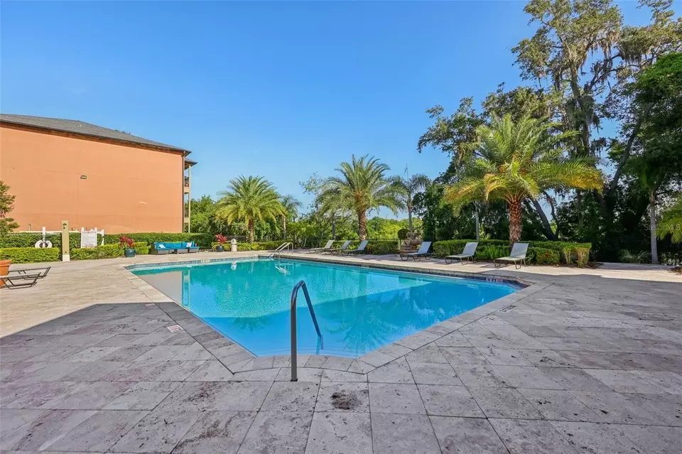 Exterior - 6017 Westgate Dr #924, Orlando, FL 32835 photo 4 of 6