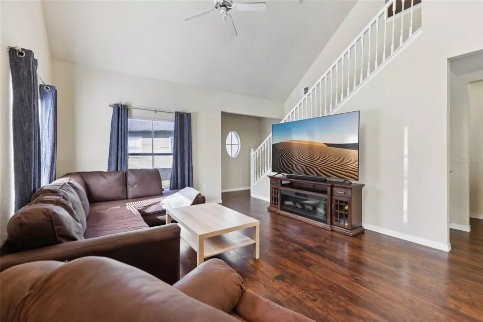 Living - 6017 Westgate Dr #924, Orlando, FL 32835 photo 2 of 3