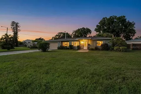 791 66th Ave S, Saint Petersburg, FL 33705