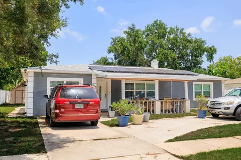 5895 16th St N, Saint Petersburg, FL 33703