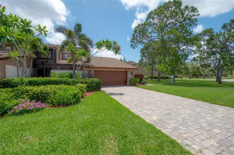 13851 Lake Point Dr, Clearwater, FL 33762