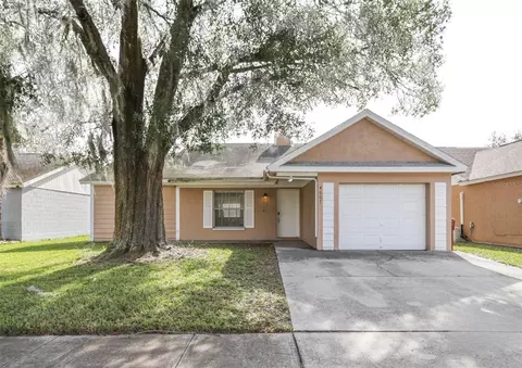 4607 N Country Hills Ct, Plant City, FL 33566