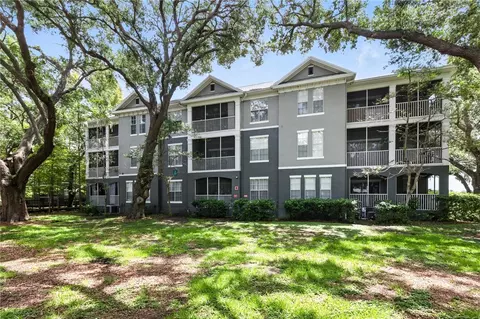 1201 High Hammock Dr #302, Tampa, FL 33619