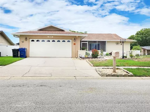 8110 Damara Dr, New Port Richey, FL 34653