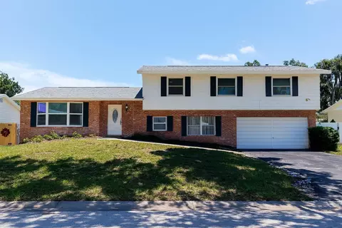 8501 141st St, Seminole, FL 33776
