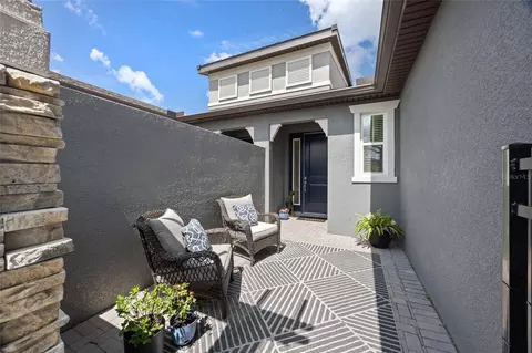 288 Villa Corte Dr, Lutz, FL 33549