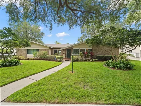 3325 Schefflera Rd, Tampa, FL 33618