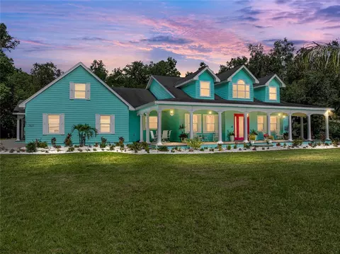 7427 20th St, Zephyrhills, FL 33540