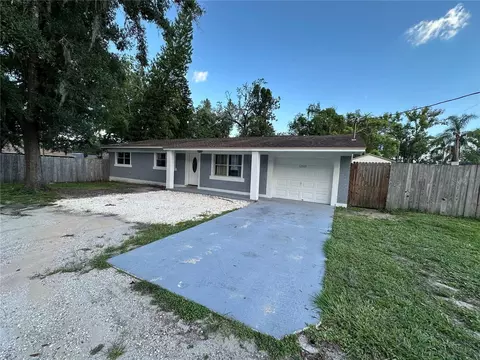 12009 Washington St, Seffner, FL 33584