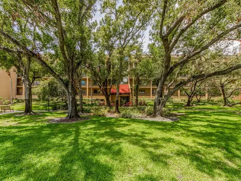 3078 Eastland Blvd #205, Clearwater, FL 33761